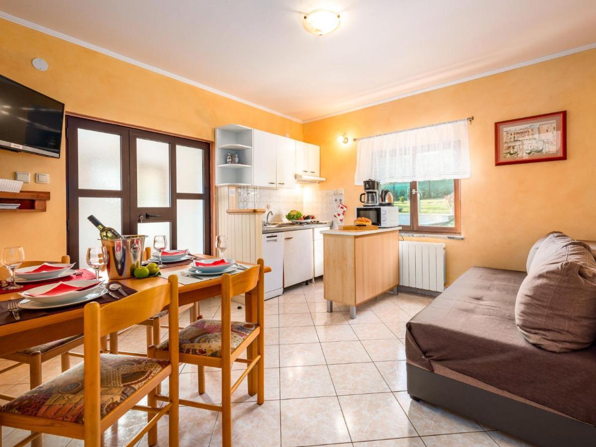 Holiday Home Hacienda - Pzn316 By Interhome Tinjan Zewnętrze zdjęcie