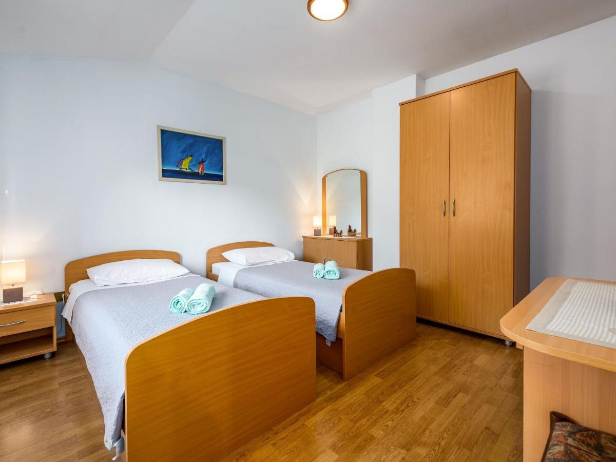 Holiday Home Hacienda - Pzn316 By Interhome Tinjan Zewnętrze zdjęcie